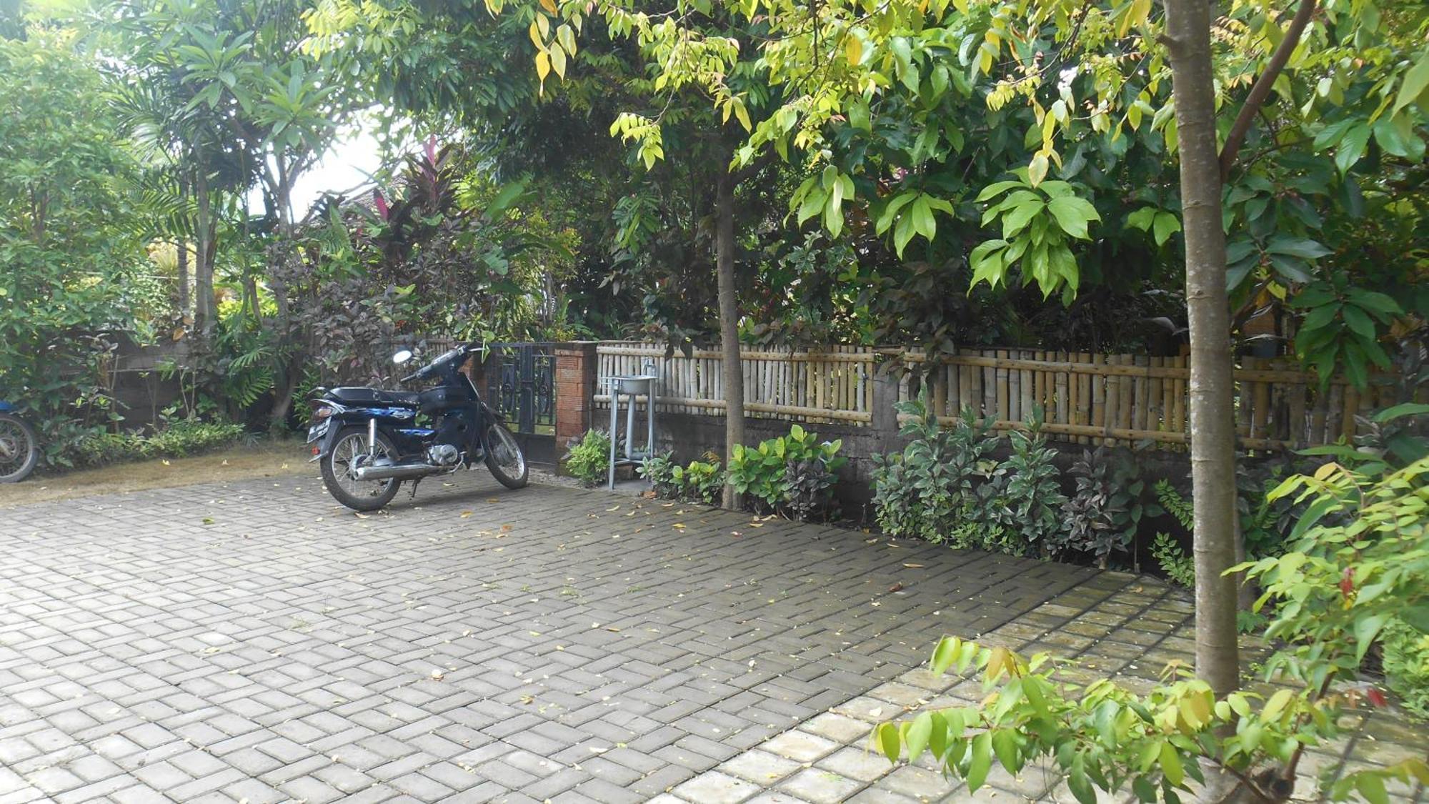 Taman menjangan homestay Banyuwedang Luaran gambar